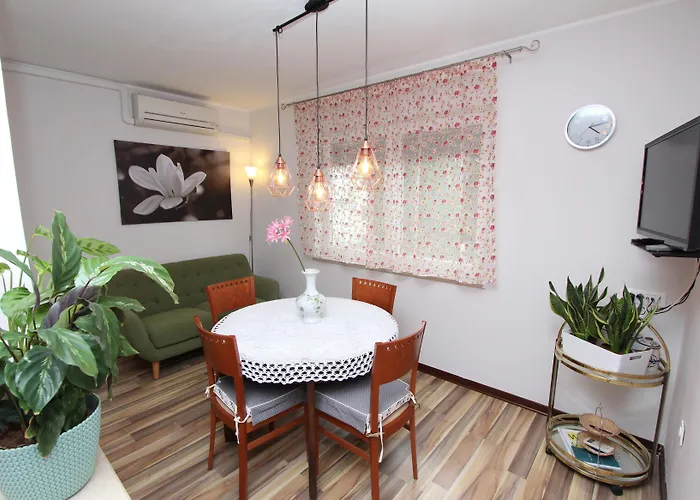 El Corsaro 로비니