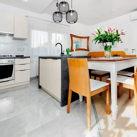 El Corsaro Apartment *