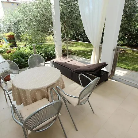 El Corsaro Апартаменты Ровинь